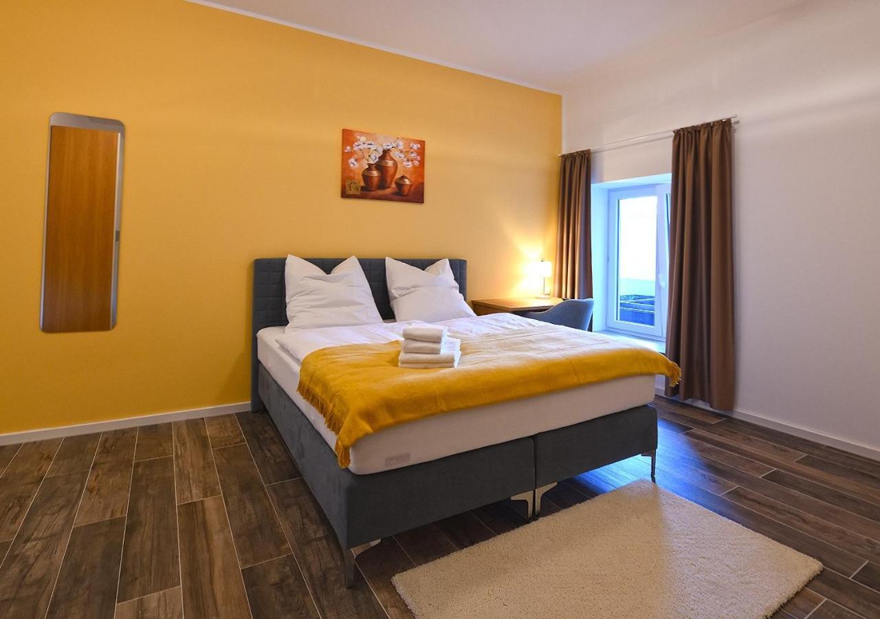 Boardinghouse Am Welzbach Lägenhet Gau-Algesheim Exteriör bild